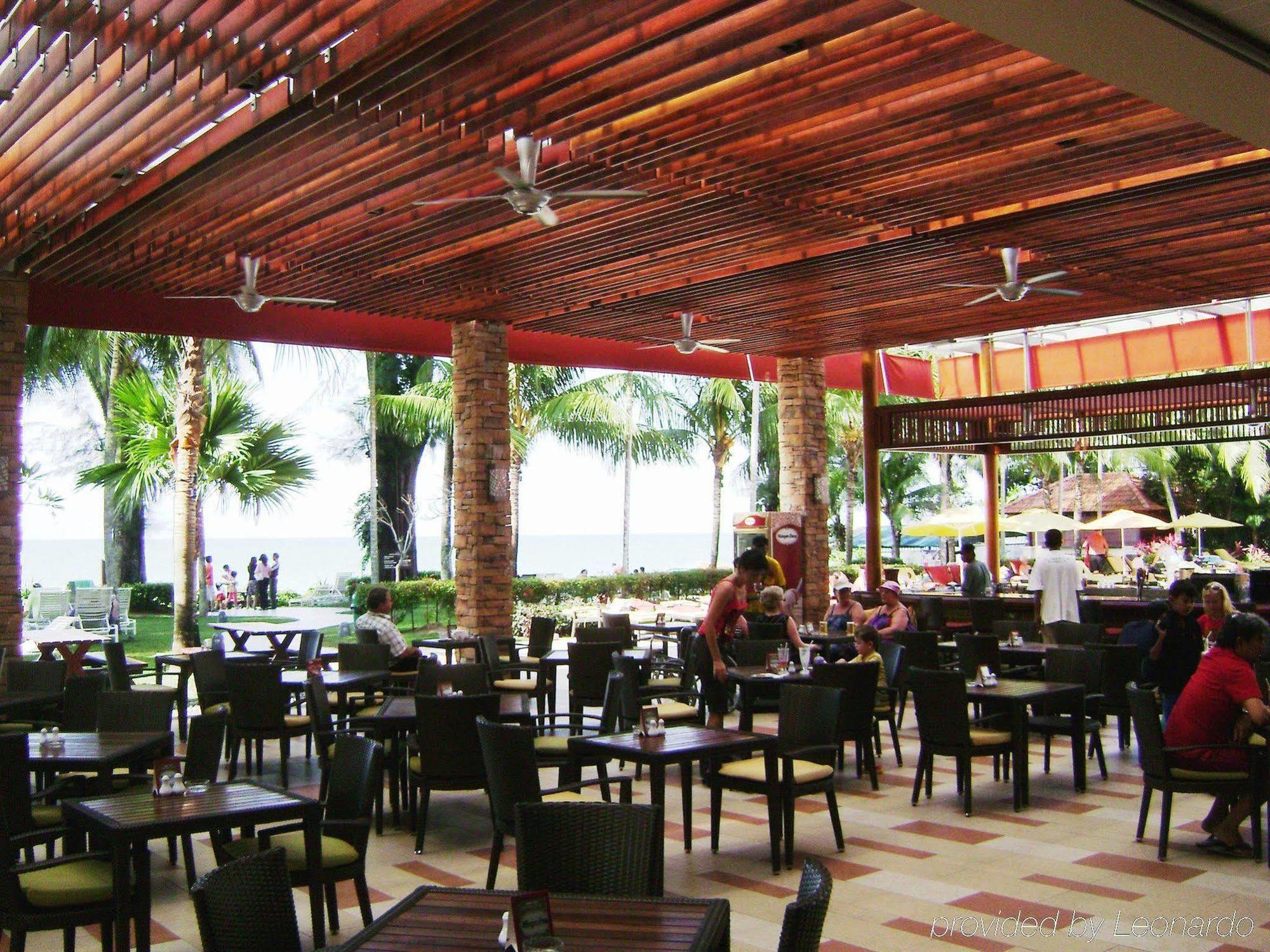 Holiday Inn Resort Penang Batu Ferringhi Restaurant photo